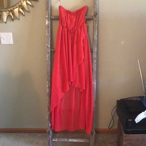 Red high low maxi dress 💃🏻